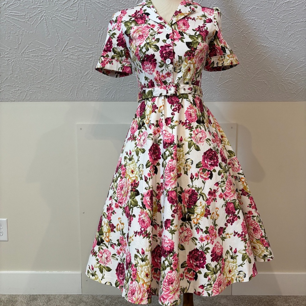 NWT! Lindy Bop Uma White Floral Tea Dress XS